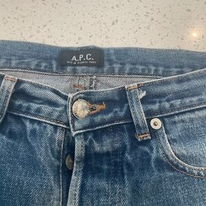 APC Med Wash Straight Leg Blue Jean Size 30/29